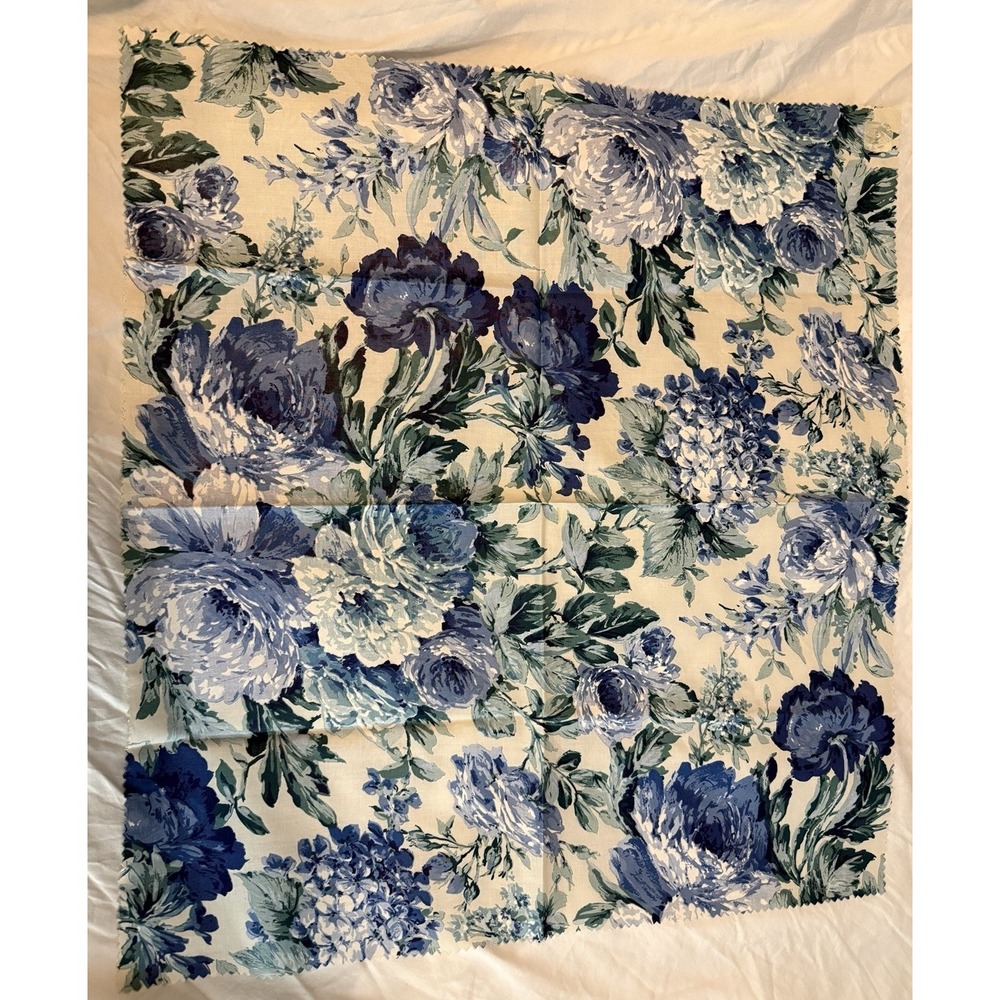 Vintage New Blue Floral And White With Peonies 25"by 25" Fabric‎ Remnants Sewing